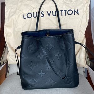 BRAND NEW Louis Vuitton Med NeverFull in Noir